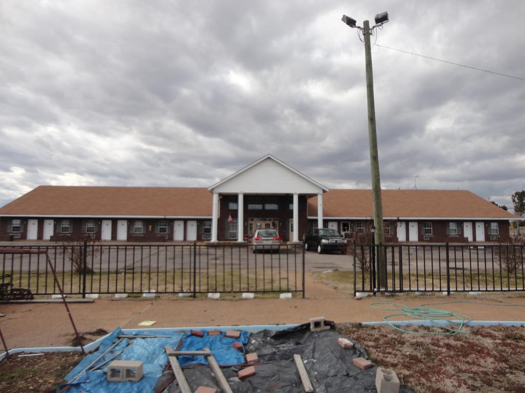 Royal Inn & Suites Tunica Bagian luar foto